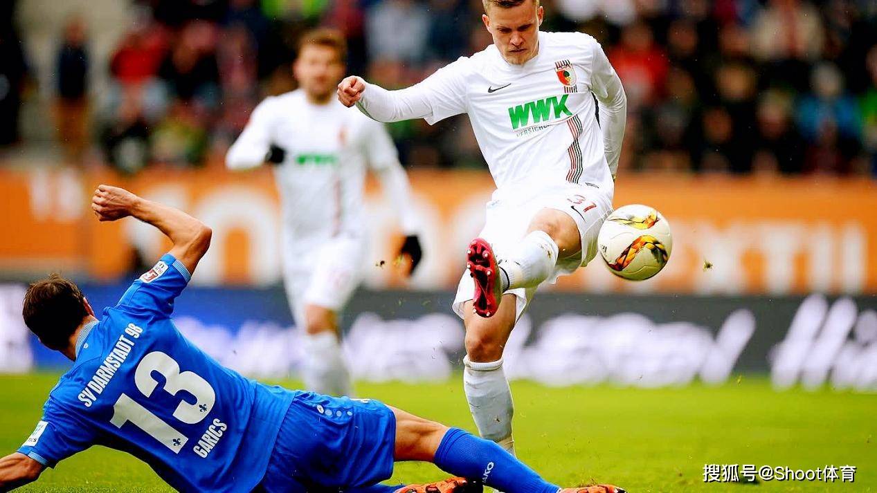 包含西甲转会期走向成谜，多特蒙德门线救险，管理层满意，医务组通报恢复的词条