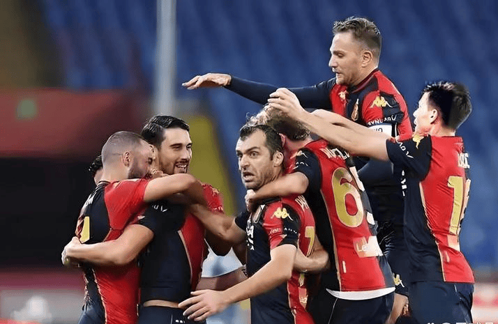 关于转折点洛杉矶快船防线松动；意大利杯冲刺阶段攻防权衡；气氛紧张；轮换策略成焦点的信息